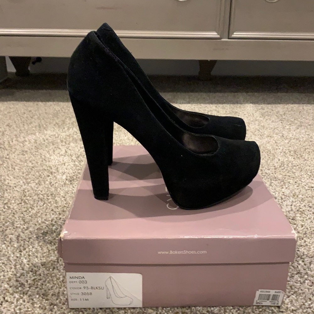 Heels - Bakers Black Suede